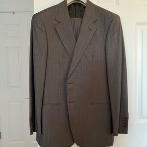 Armani Collezioni Suit, 42R. Made in ITALY 🇮🇹